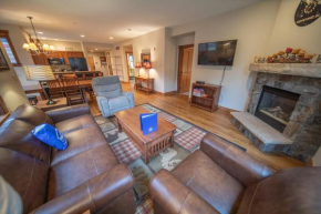 Red Hawk Townhomes 2321 with SummitCove Lodging